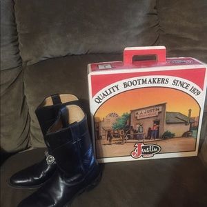 Justin Black Bullhide Boots Size 8